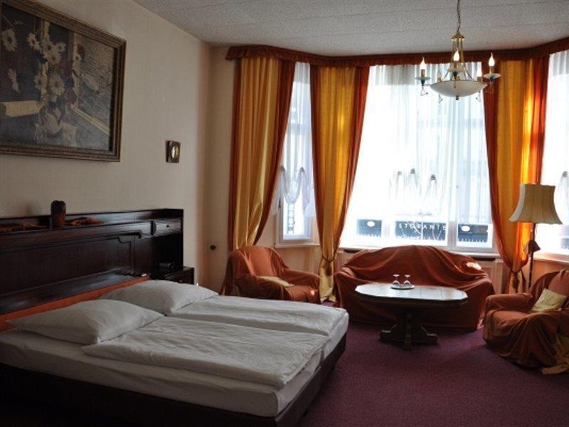 Hotel Pension Savoy Near Kurfuerstendamm Βερολίνο Εξωτερικό φωτογραφία