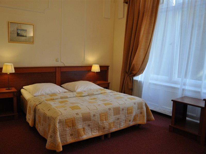 Hotel Pension Savoy Near Kurfuerstendamm Βερολίνο Εξωτερικό φωτογραφία