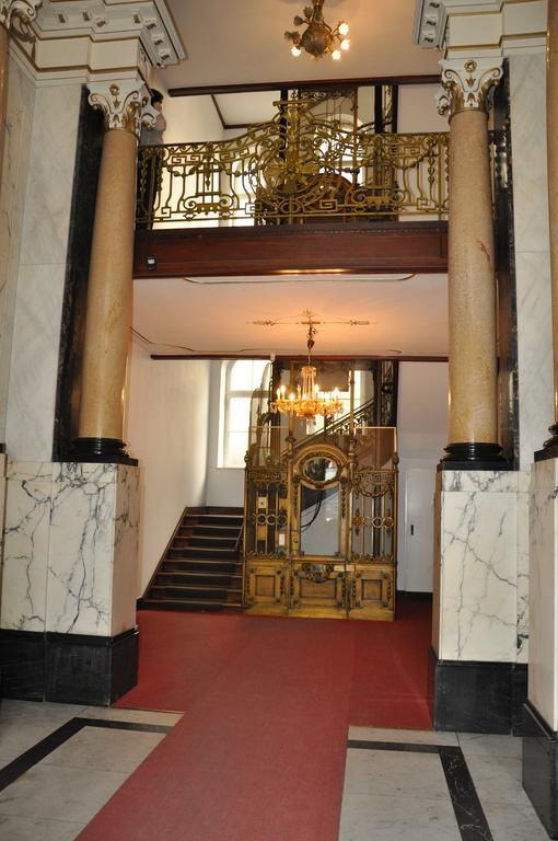 Hotel Pension Savoy Near Kurfuerstendamm Βερολίνο Εξωτερικό φωτογραφία